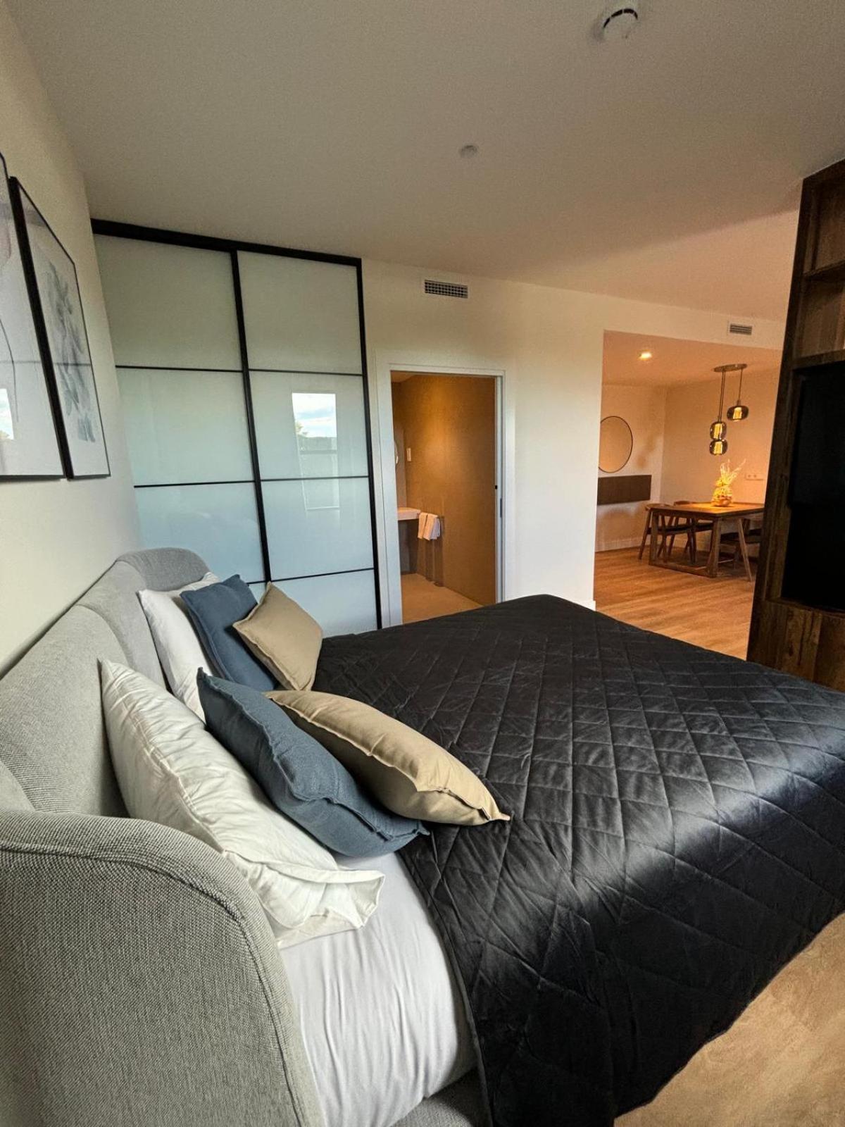 Madrid Suites Moncloa-Aravaca, Solo Check In On Line - Parking Gratuito Eksteriør bilde